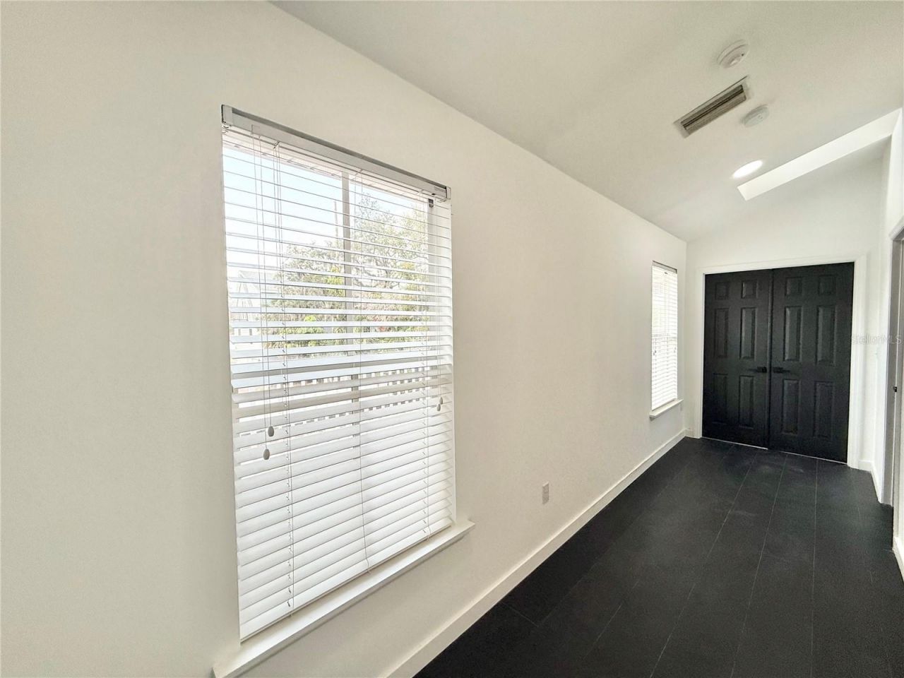 6710 Myrna Drive, Tampa, FL 33619 Photo