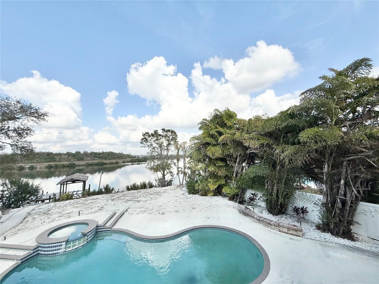 6710 Myrna Drive, Tampa, FL 33619 Photo