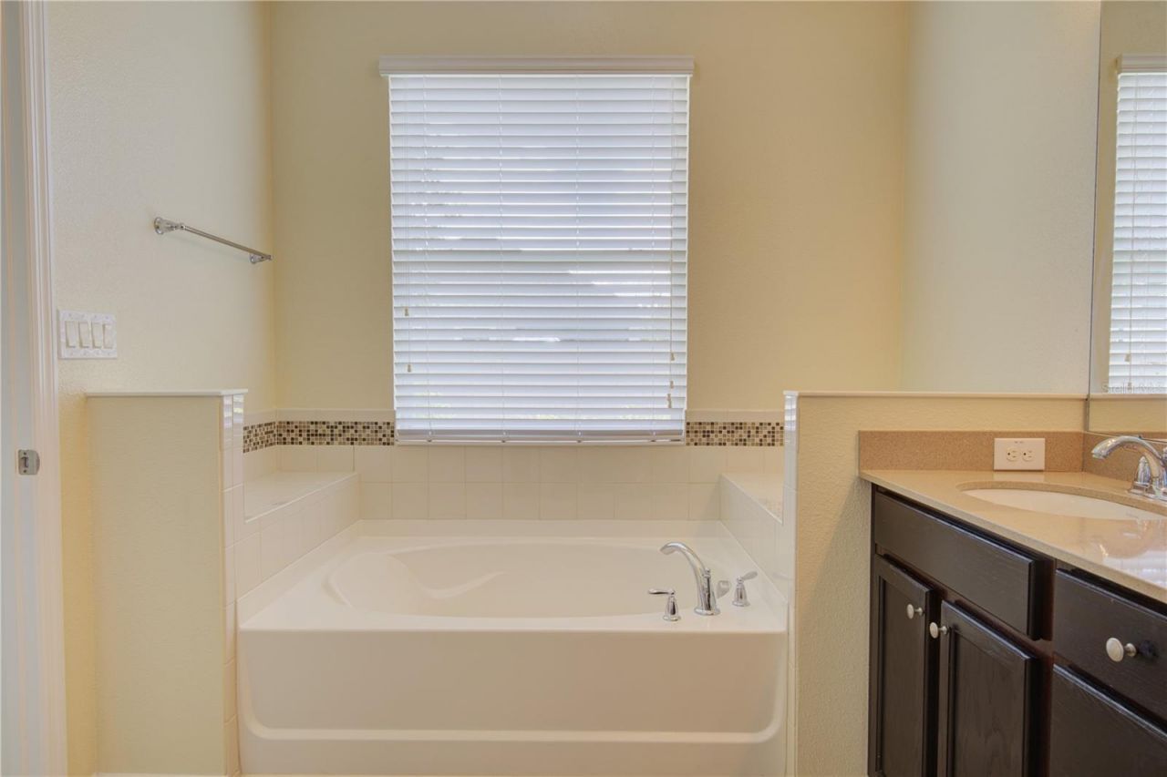 5066 Dove Tree Street, Orlando, FL 32811 Photo