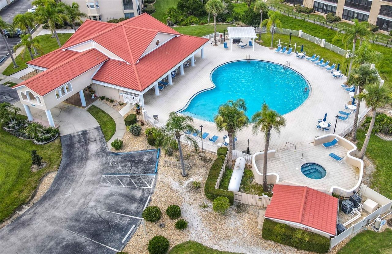 404 Bouchelle Drive, Unit 203, New Smyrna Beach, FL 32169 Photo