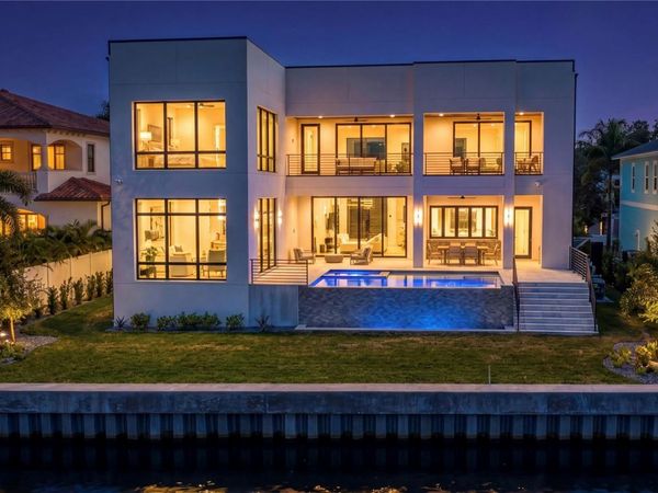5007 W SAN MIGUEL STREET, TAMPA, FL 33629