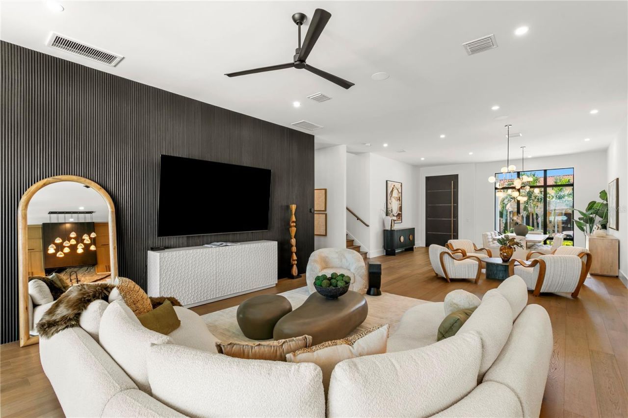 5007 W San Miguel Street, Tampa, FL 33629 Photo