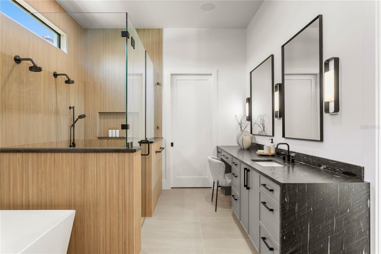 5007 W San Miguel Street, Tampa, FL 33629 Photo