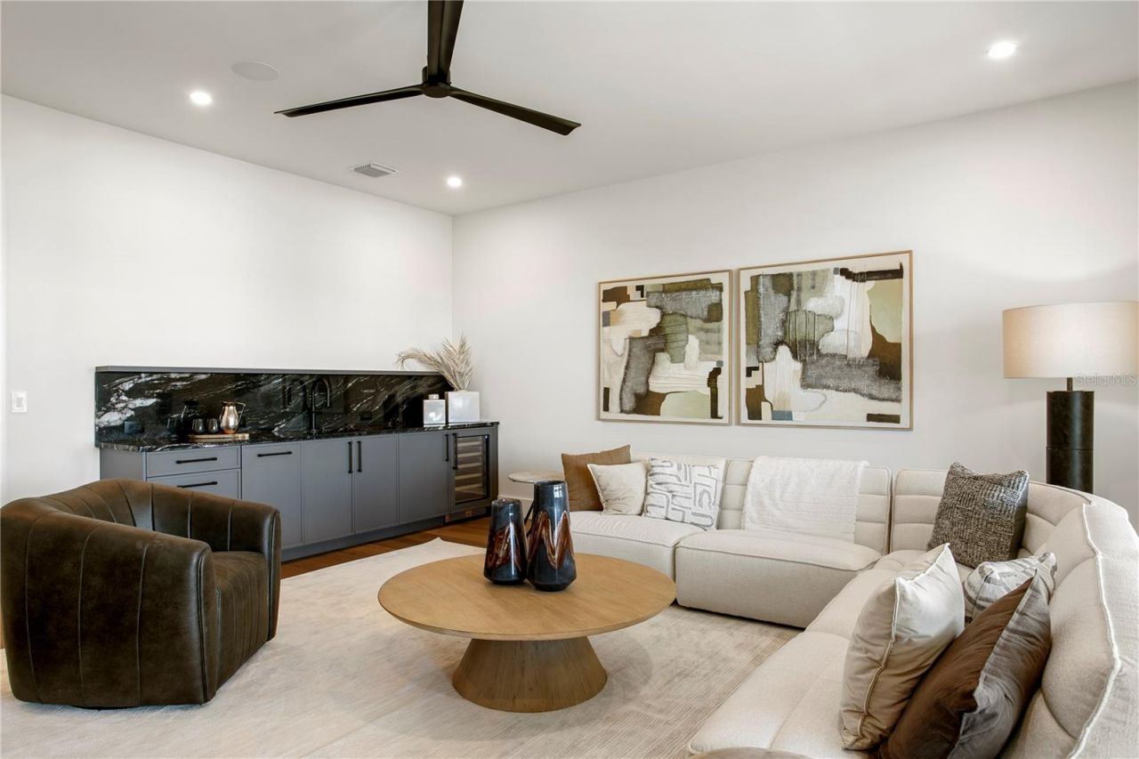 5007 W San Miguel Street, Tampa, FL 33629 Photo