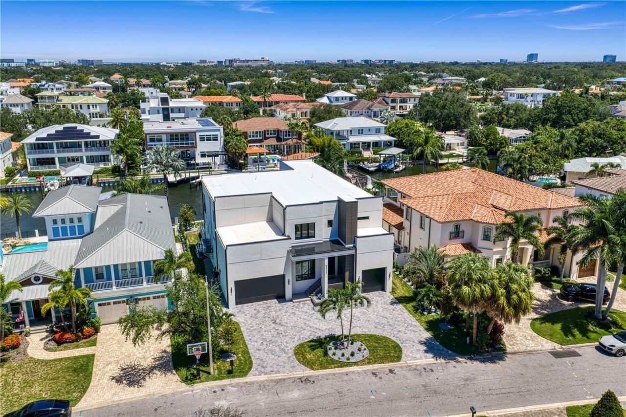 5007 W San Miguel Street, Tampa, FL 33629 Photo