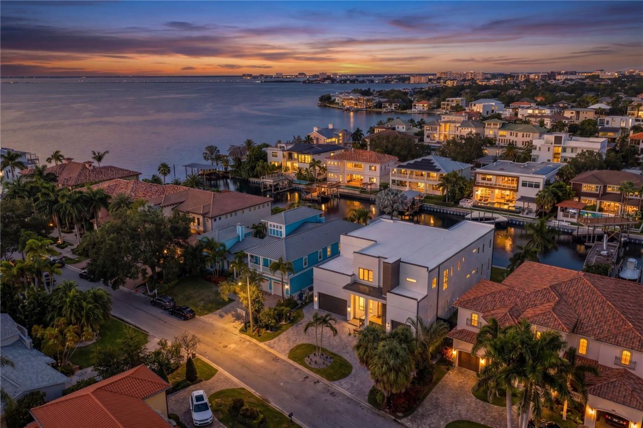 5007 W San Miguel Street, Tampa, FL 33629 Photo