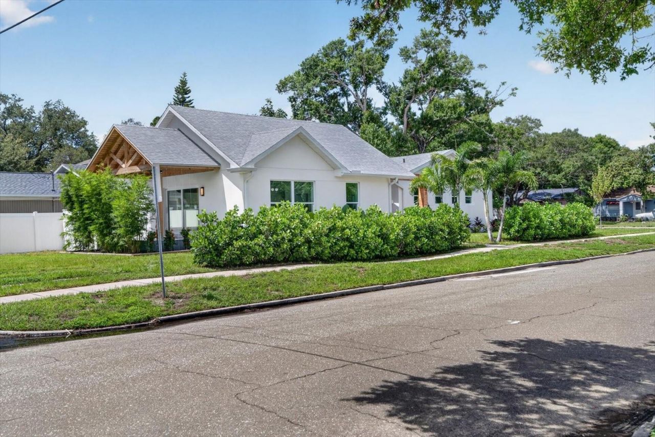 4847 Dr Martin Luther King Jr Street N, Saint Petersburg, FL 33703 Photo