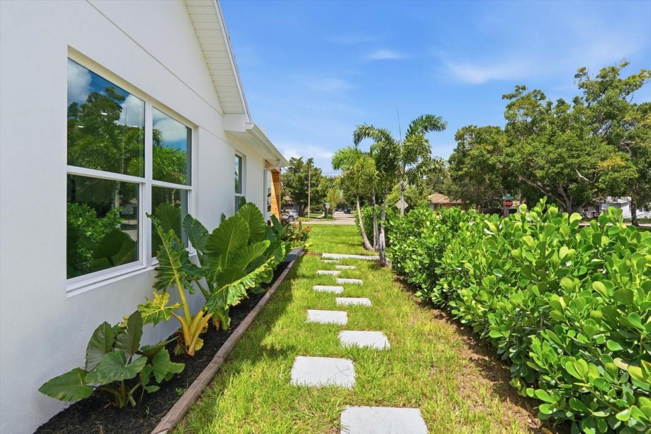 4847 Dr Martin Luther King Jr Street N, Saint Petersburg, FL 33703 Photo