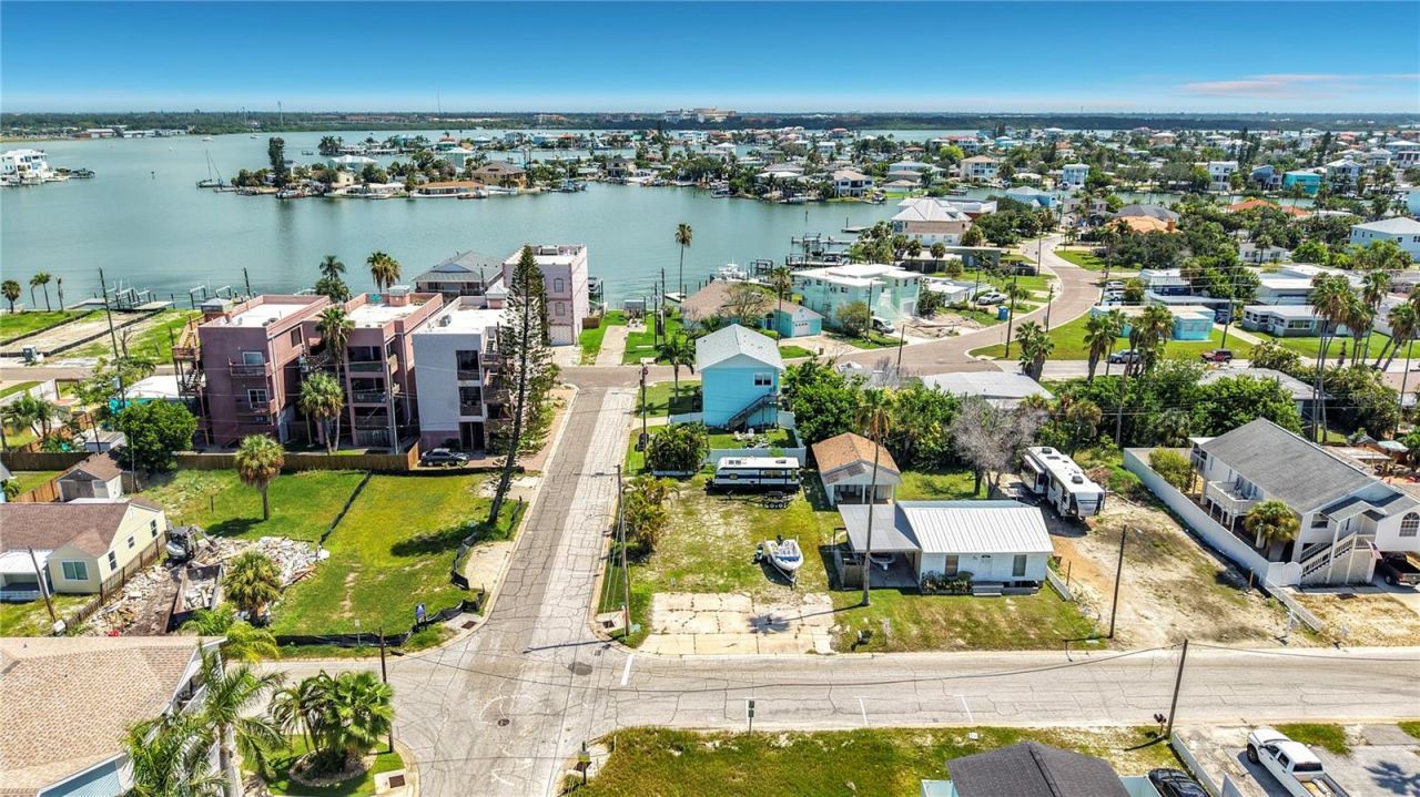 14065 Palm St, Madeira Beach, FL 33708 Photo