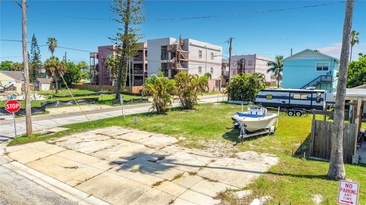 14065 Palm St, Madeira Beach, FL 33708 Photo
