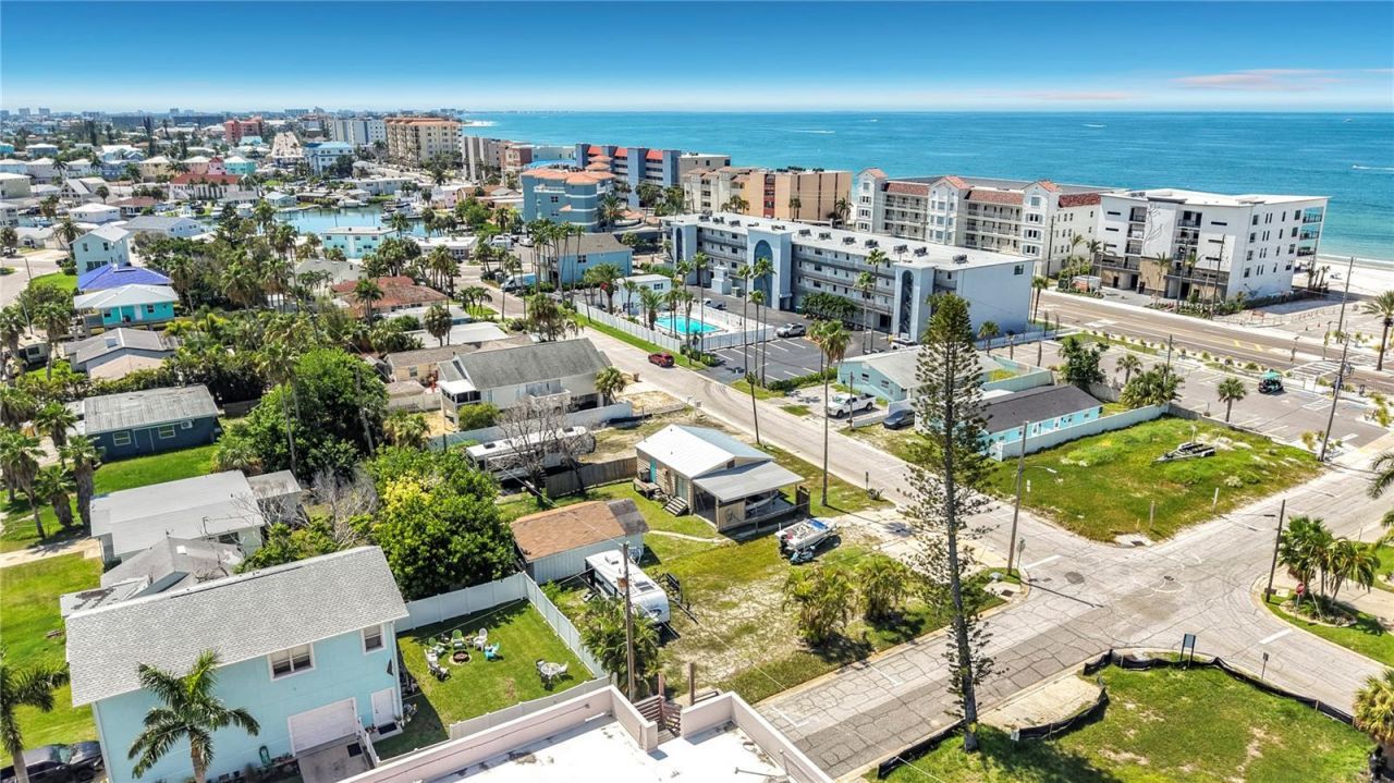 14065 Palm St, Madeira Beach, FL 33708 Photo
