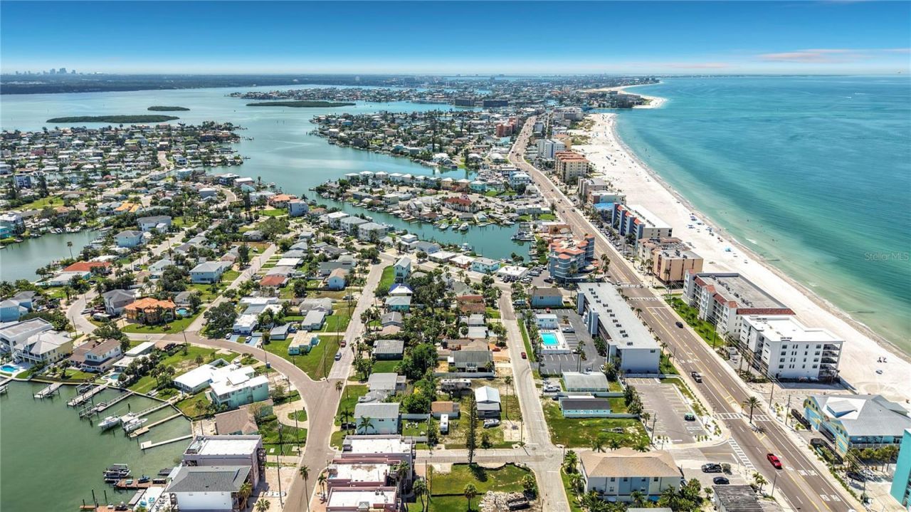 14065 Palm St, Madeira Beach, FL 33708 Photo