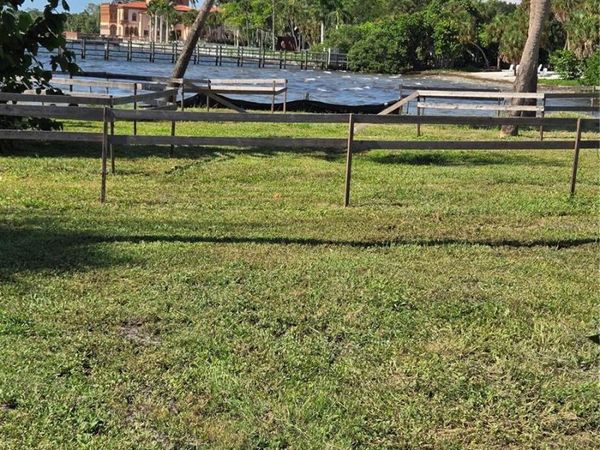 333 N. SHORE DRIVE , SARASOTA, FL 34234