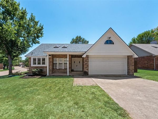 3305 Fairview Drive, Corinth, TX 76210