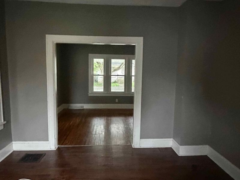 28 S Warren Avenue, Columbus, OH 43204 Photo 3