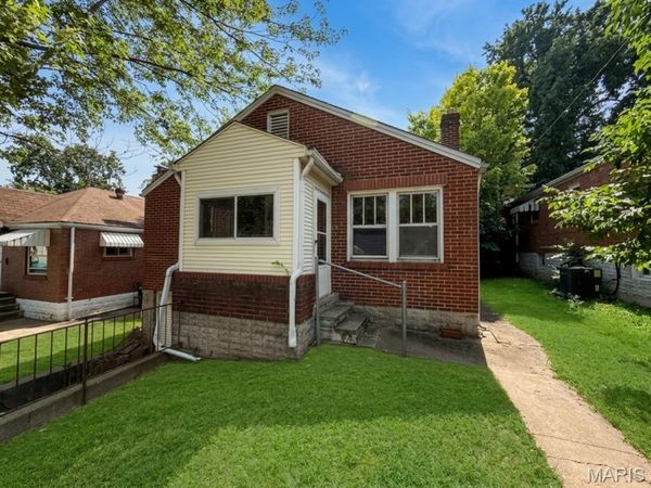 2618 Avie Drive , Jennings, MO 63136