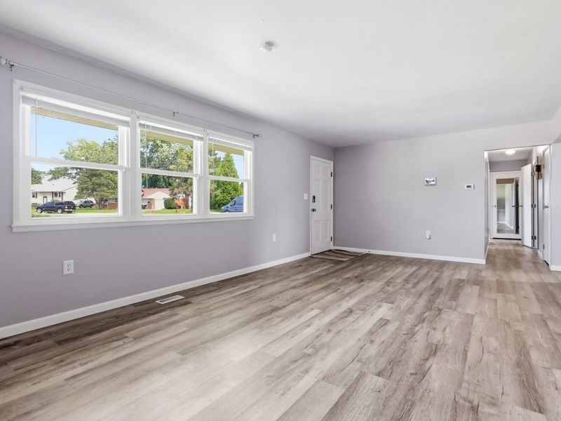 302 N Smith Street, New Carlisle, OH 45344 Photo 8