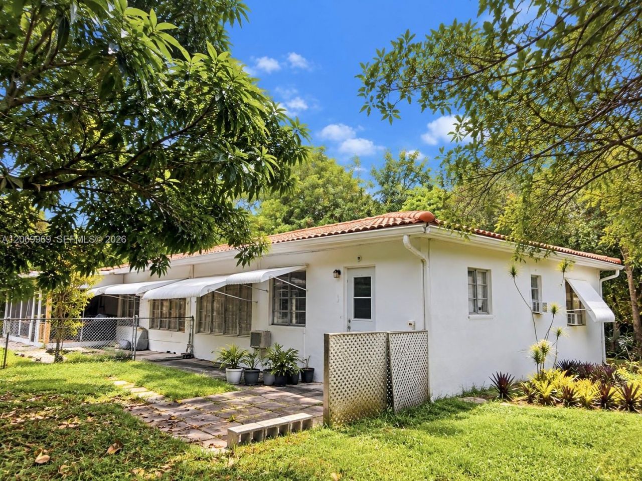 1120 NE 115th St, Biscayne Park, FL 33161 Photo