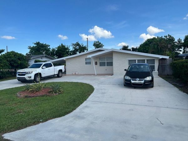 7637 Ramona St , Miramar, FL 33023