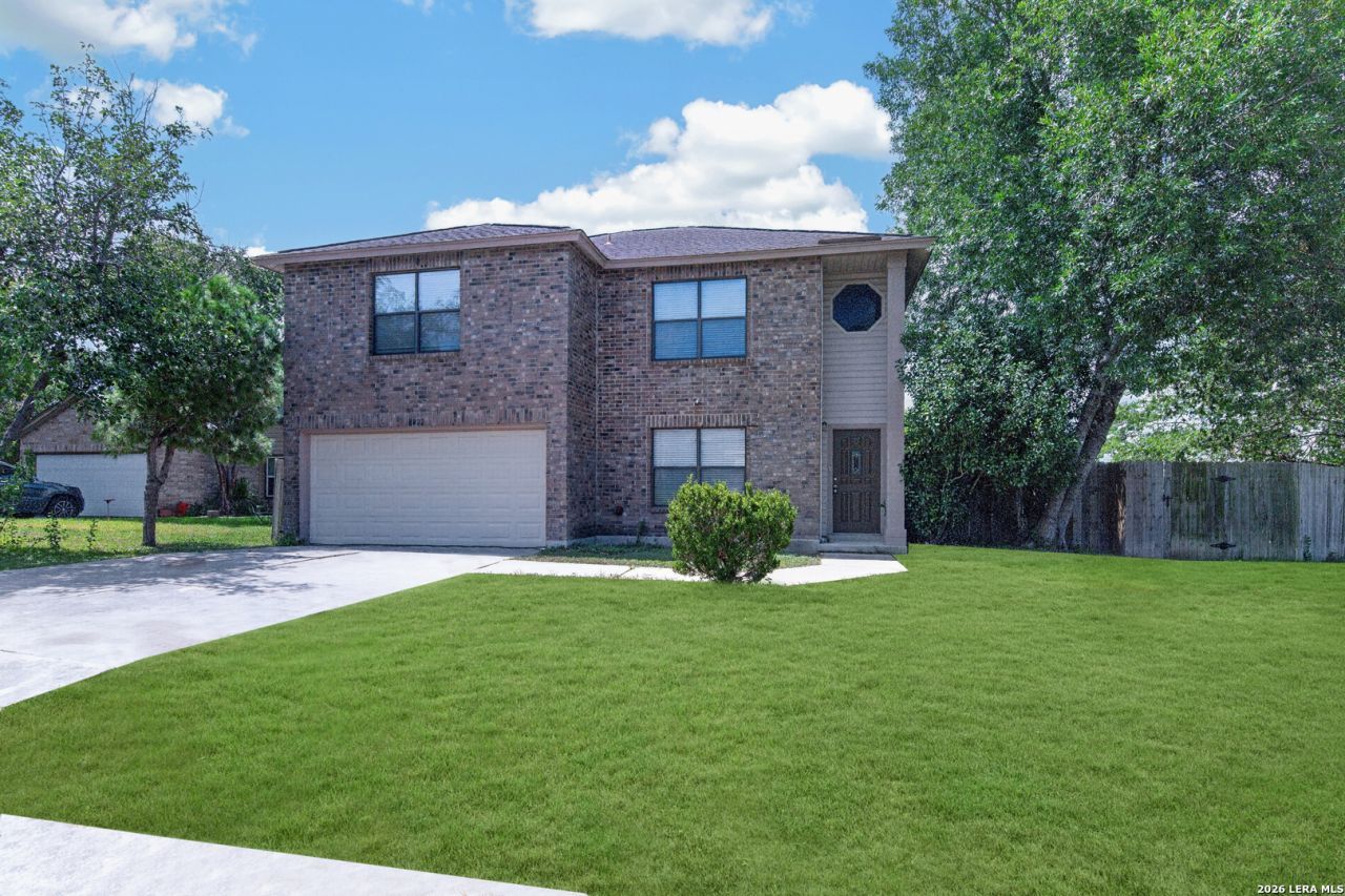 8022 Chestnut Clay Ln, Converse, TX 78109 Main Photo