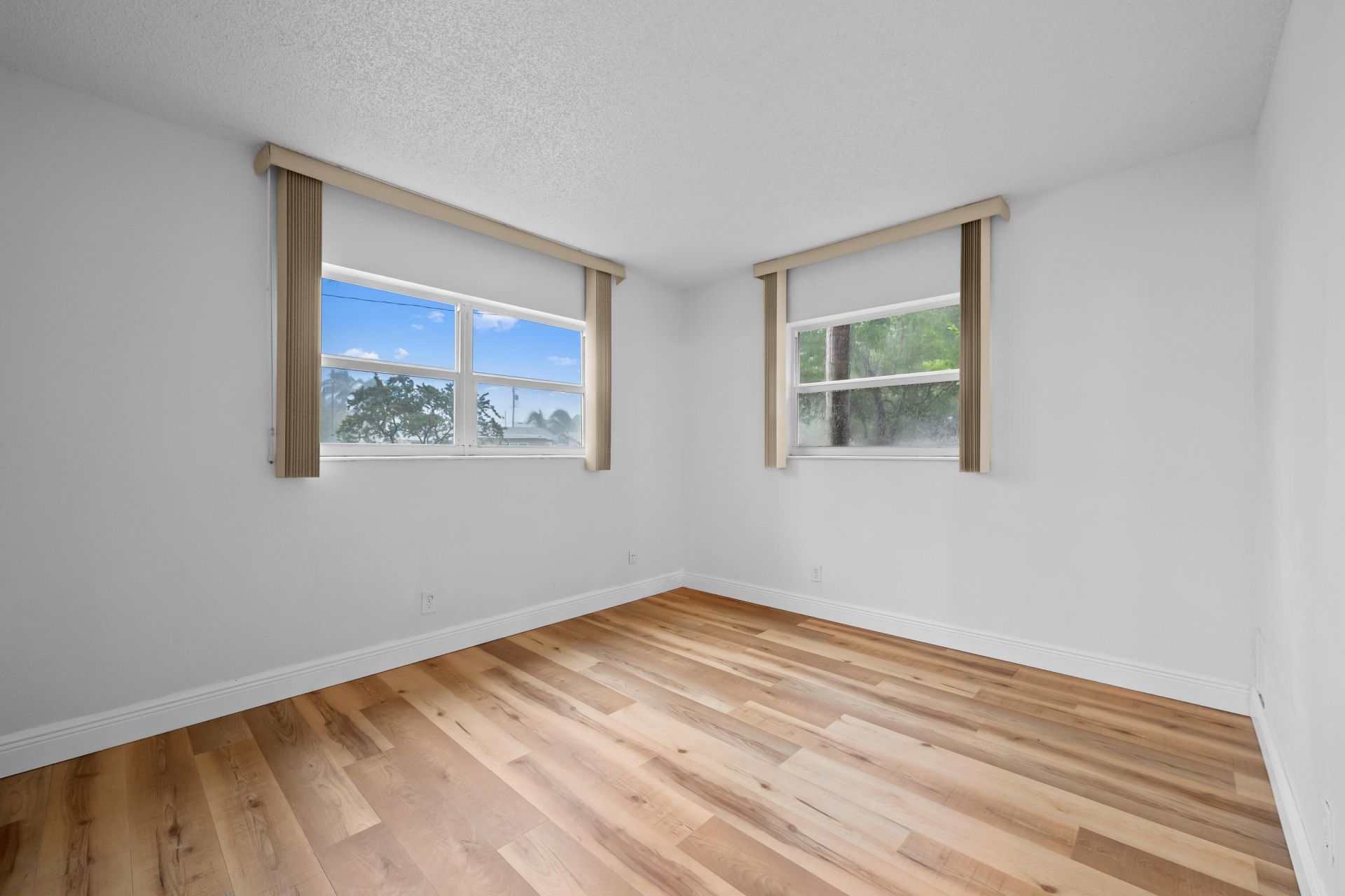 3401 NW 47th Avenue, Unit 401, Lauderdale Lakes, FL 33319 Photo