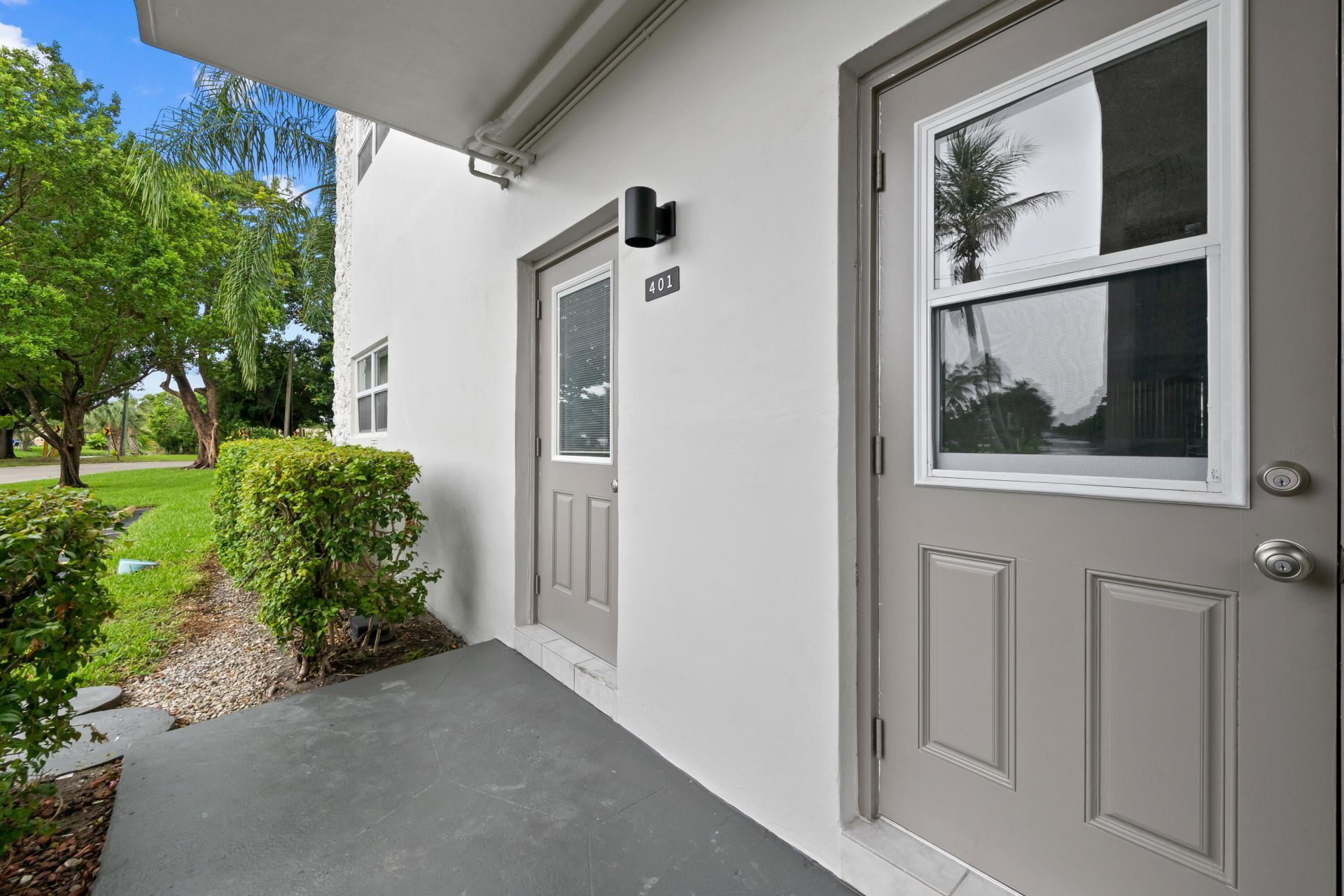 3401 NW 47th Avenue, Unit 401, Lauderdale Lakes, FL 33319 Photo