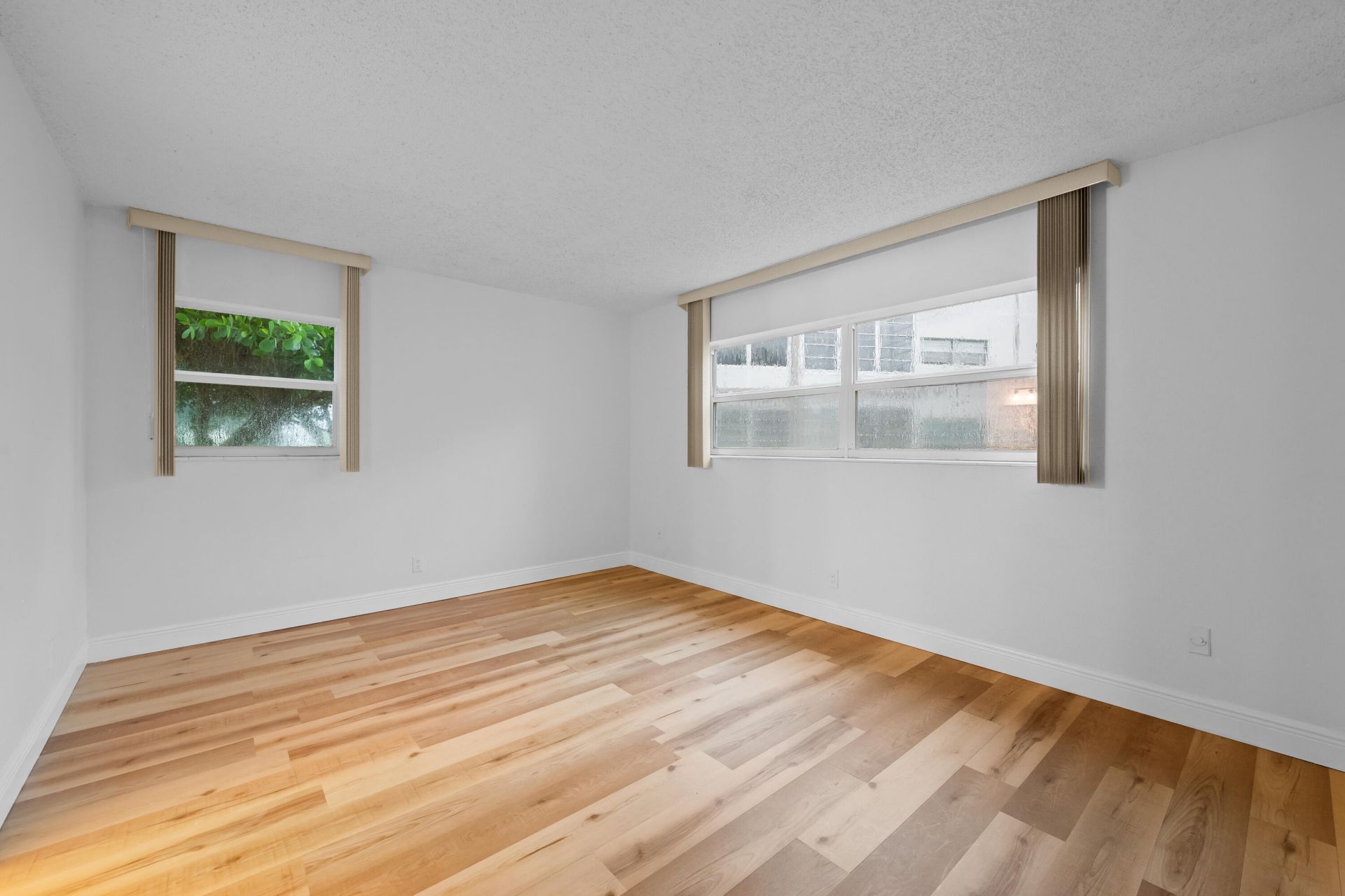 3401 NW 47th Avenue, Unit 401, Lauderdale Lakes, FL 33319 Photo
