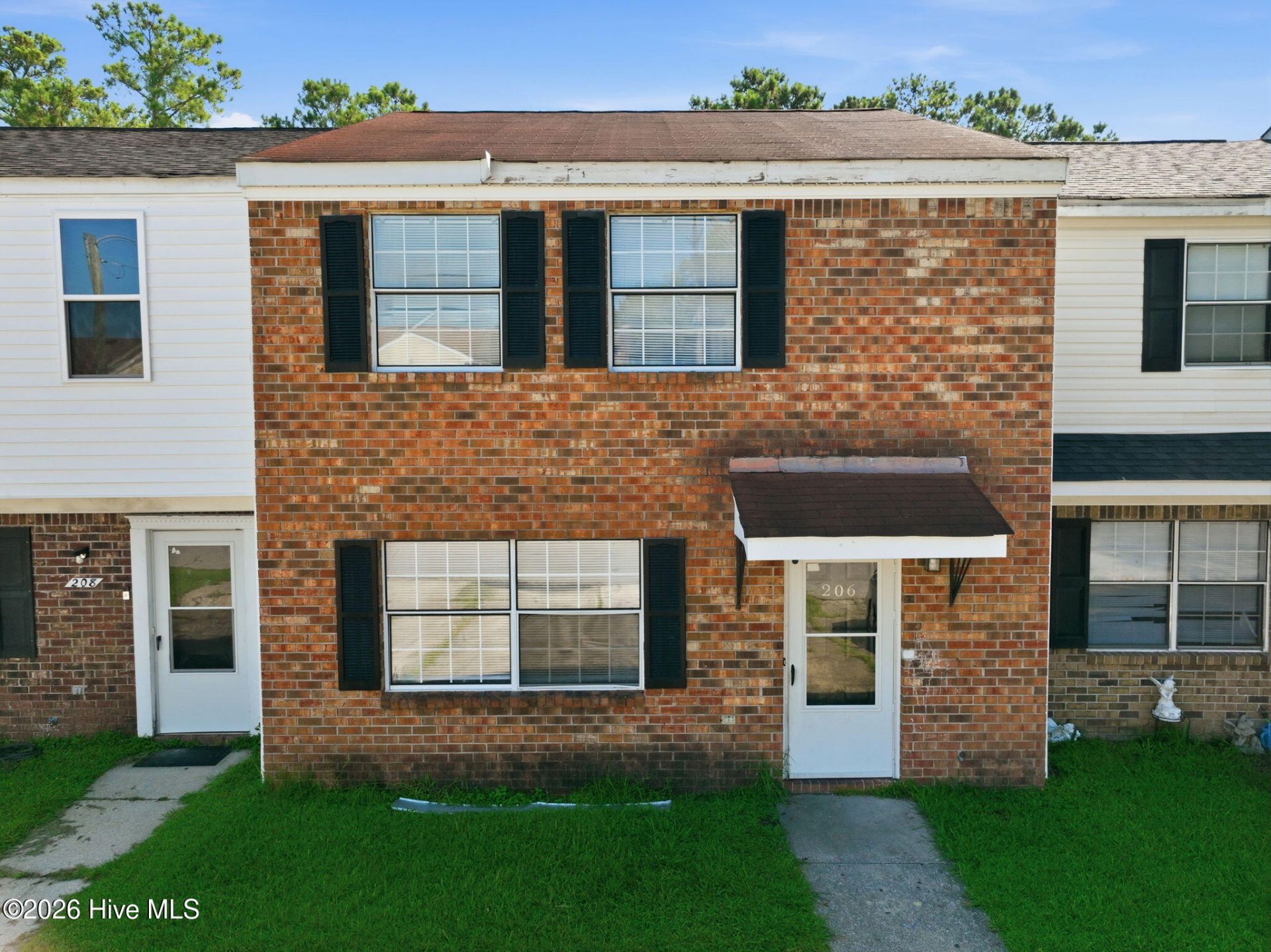 206 Myrtlewood Circle, Jacksonville, NC 28546 Main Photo