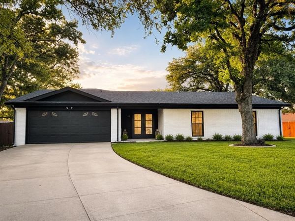 2916 Jason Court, Fort Worth, TX 76112