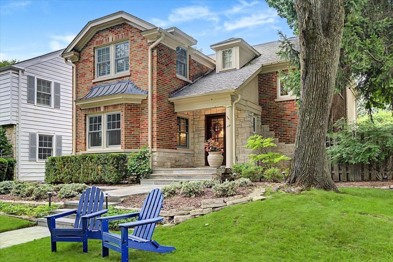 1926 Greenwood Avenue, Wilmette, IL 60091 Main Photo