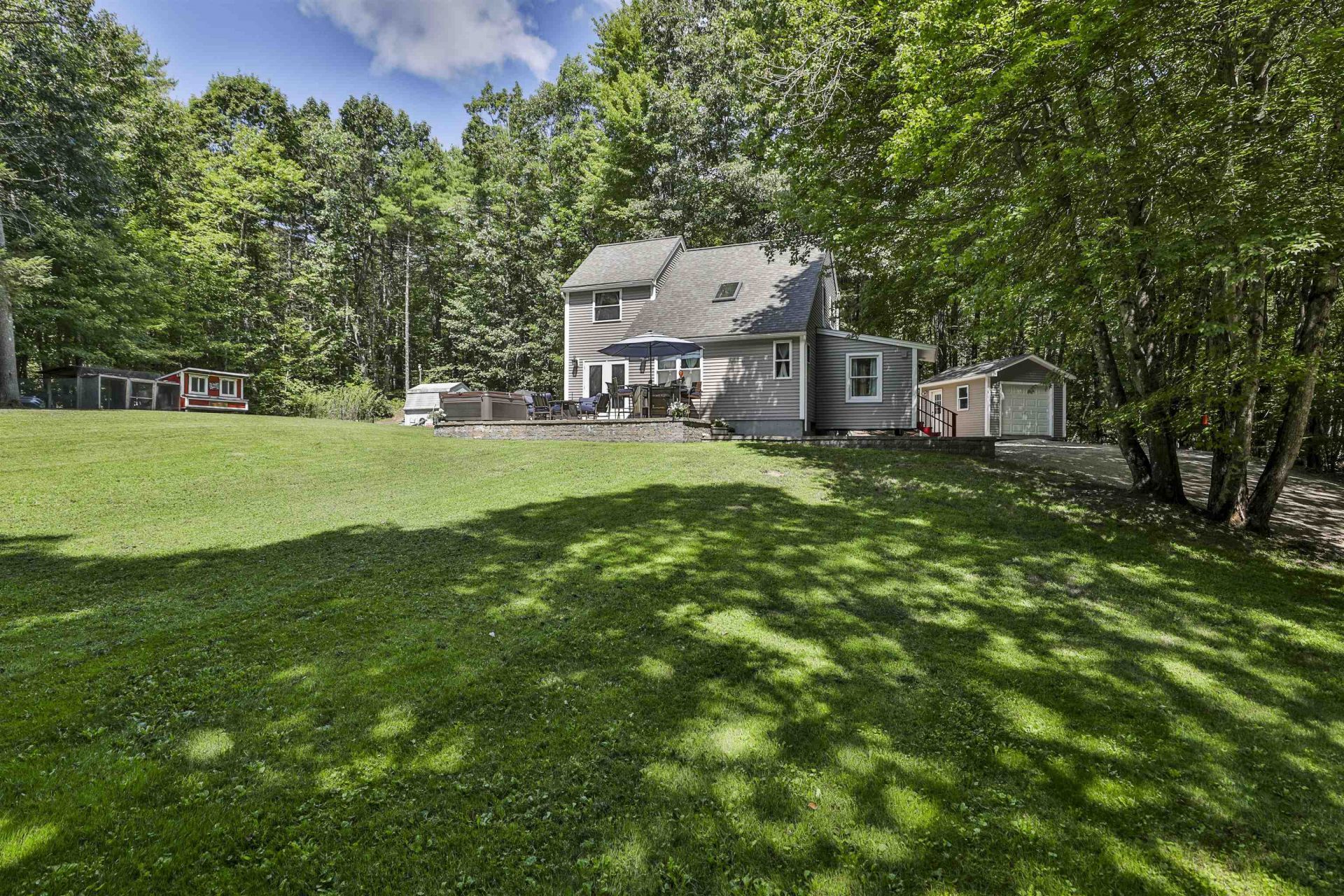32 Serenitas Lane, Goffstown, NH 03045 Main Photo