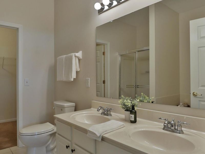 5037 Barkstone Drive, Grove City, OH 43123 Photo 22
