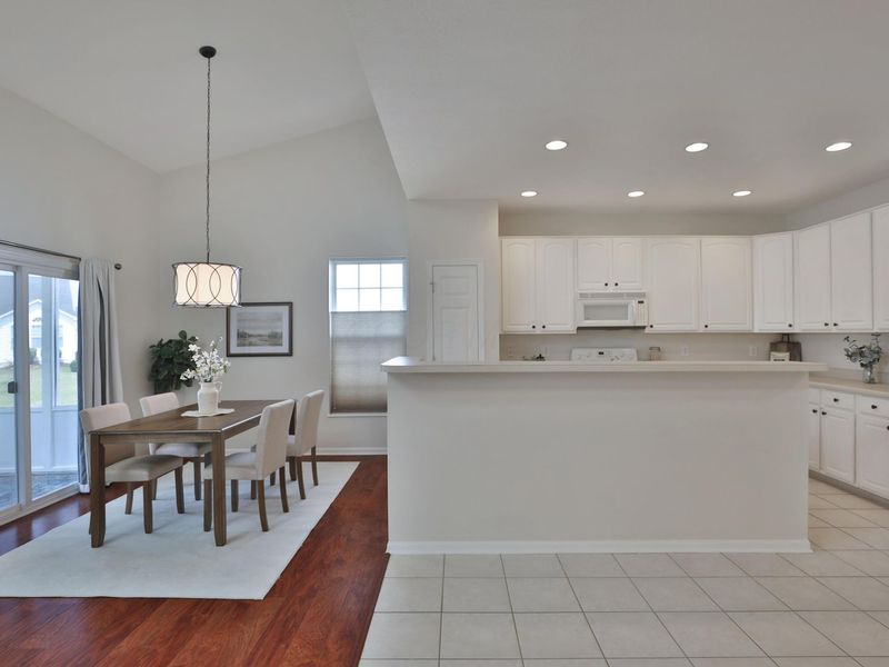 5037 Barkstone Drive, Grove City, OH 43123 Photo 6