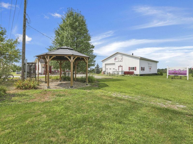 3265 Barnes Road, Centerburg, OH 43011 Photo 3