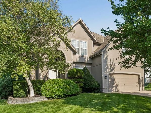 12178 S PRAIRIE CREEK Parkway, Olathe, KS 66062