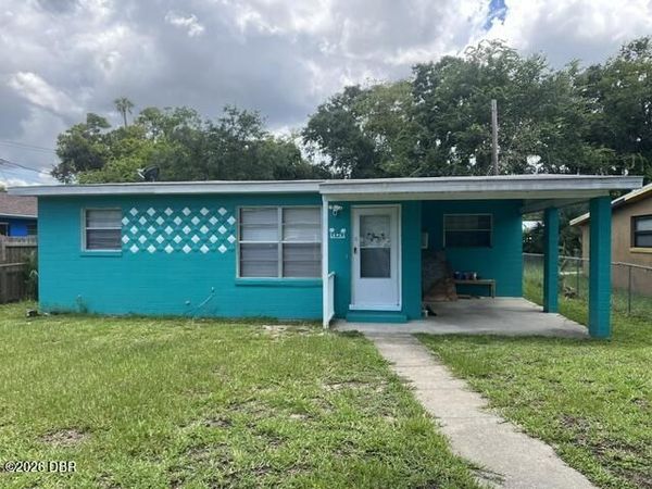 606 Holmes Avenue, Daytona Beach, FL 32114