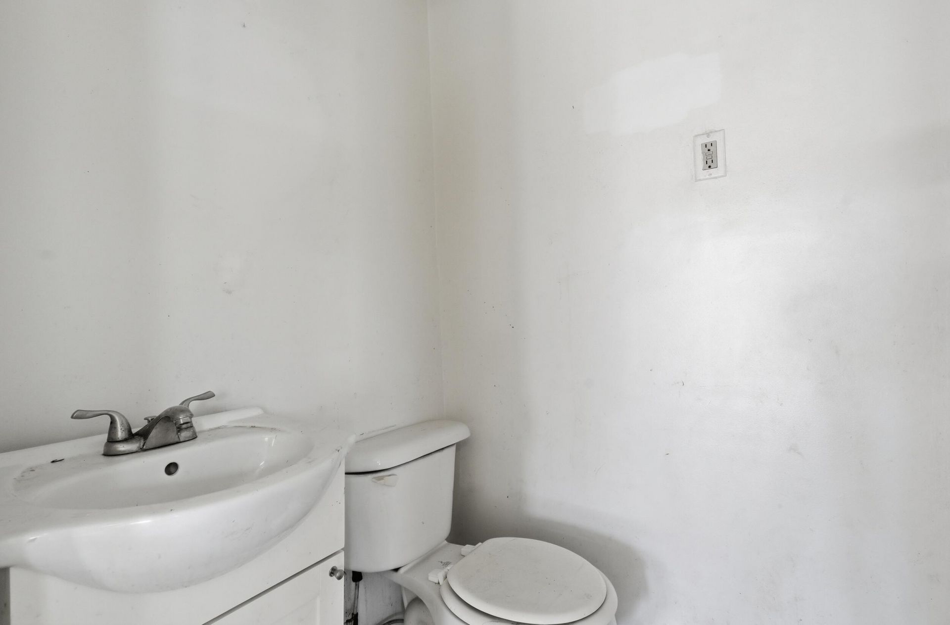 125 Lewis Street Photo 13