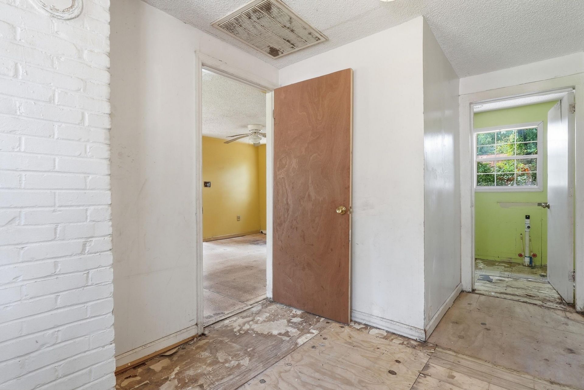 125 Lewis Street Photo 14