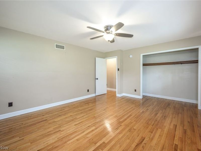 496 Howe Road, Kent, OH 44240 Photo 13