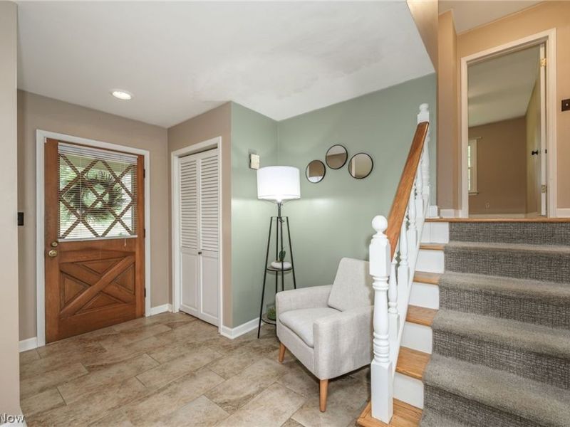 496 Howe Road, Kent, OH 44240 Photo 5