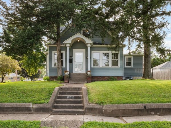 1850 39th Street , Rock Island, IL 61201