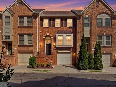 8015 MERRY OAKS COURT, VIENNA, VA 22182