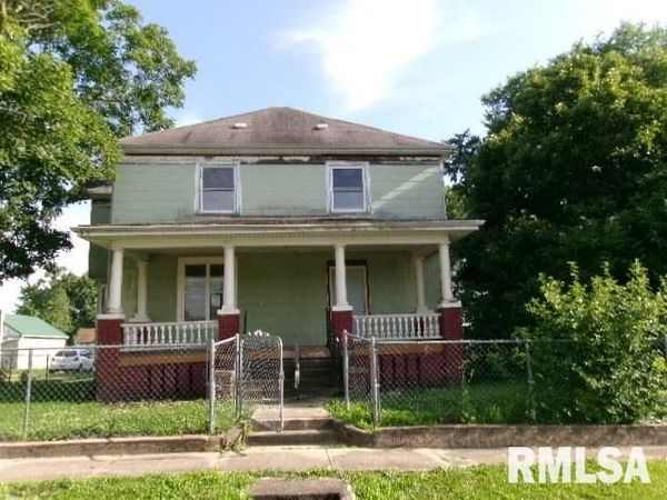 100 W MAIN Street, Ellisville, IL 61431