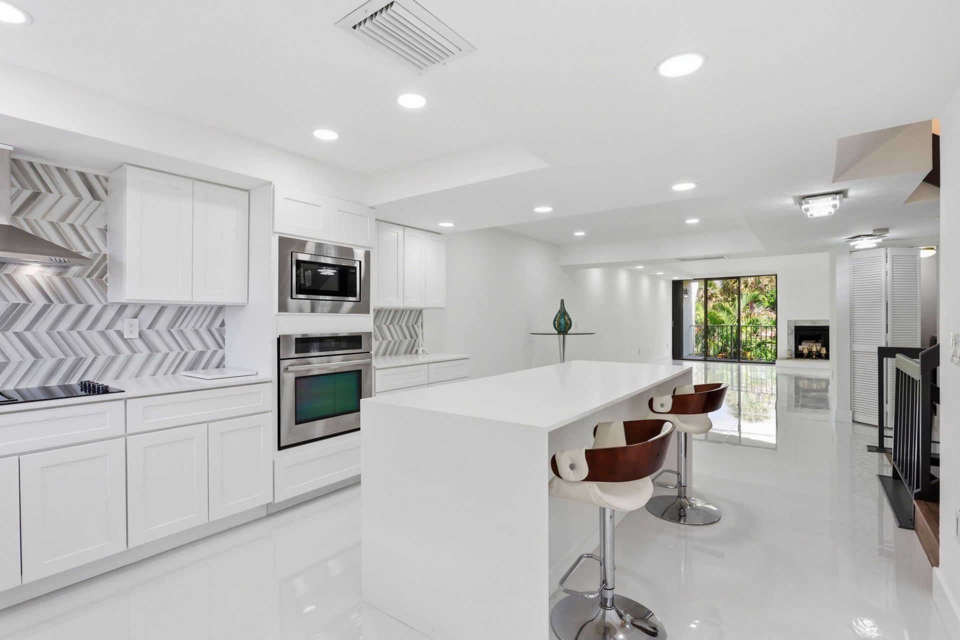 1222 Hillsboro Mile, Unit 15, Hillsboro Beach, FL 33062 Photo