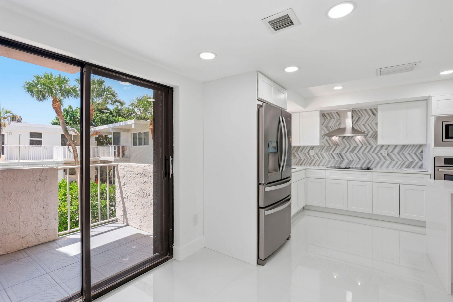 1222 Hillsboro Mile, Unit 15, Hillsboro Beach, FL 33062 Photo