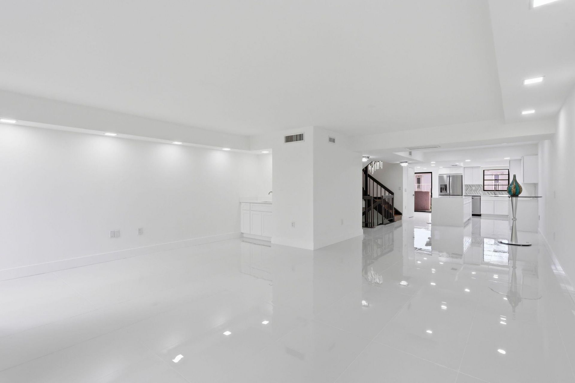 1222 Hillsboro Mile, Unit 15, Hillsboro Beach, FL 33062 Photo