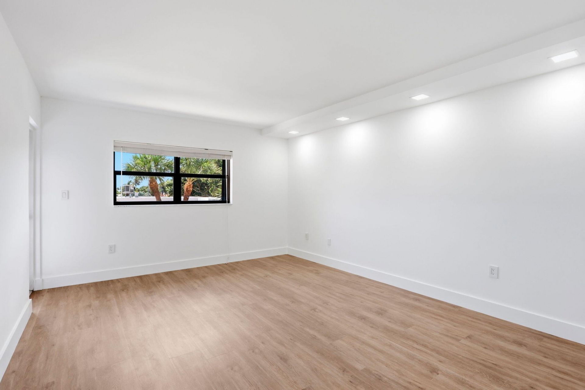 1222 Hillsboro Mile, Unit 15, Hillsboro Beach, FL 33062 Photo