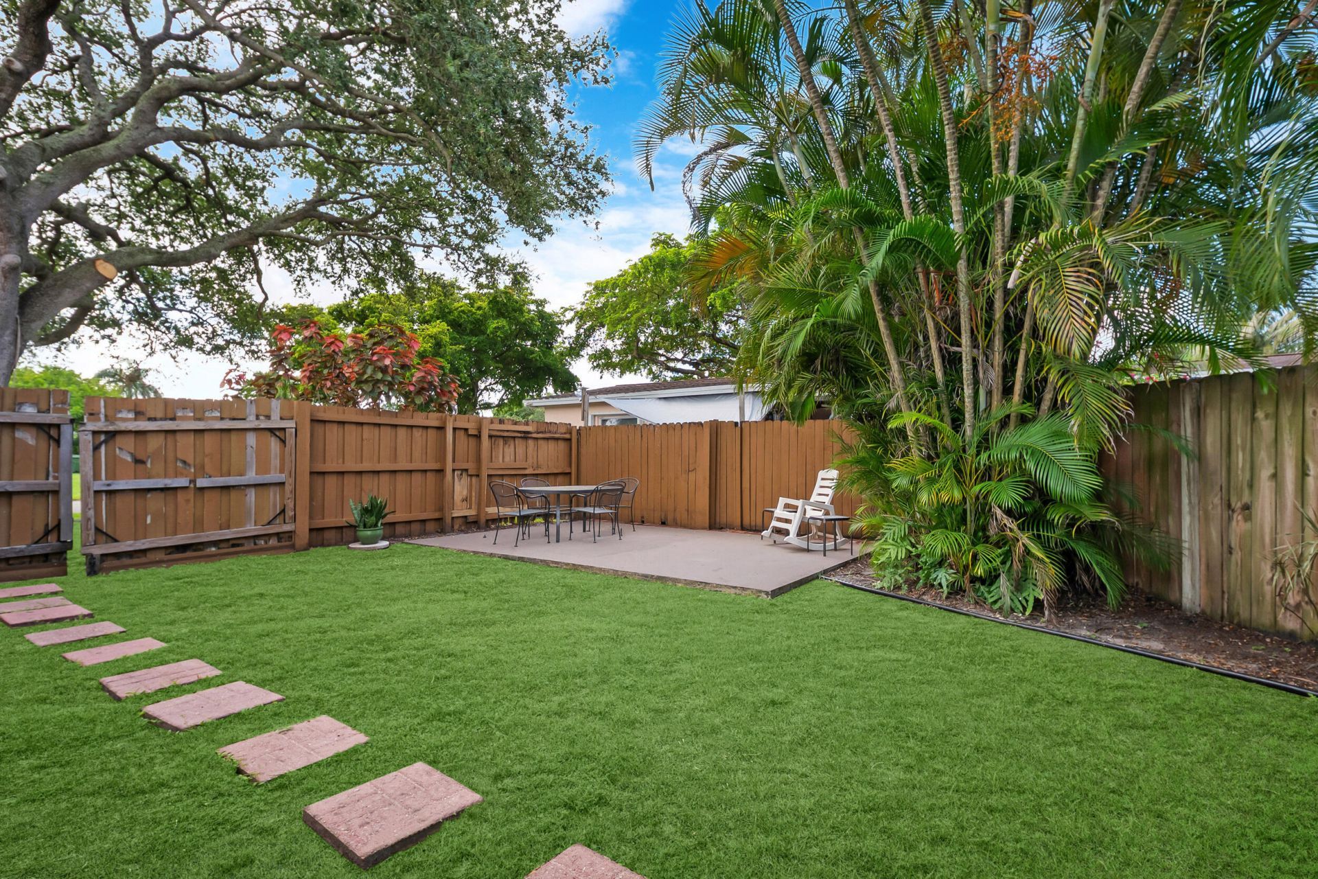 510 NW 93rd Terrace, Pembroke Pines, FL 33024 Photo