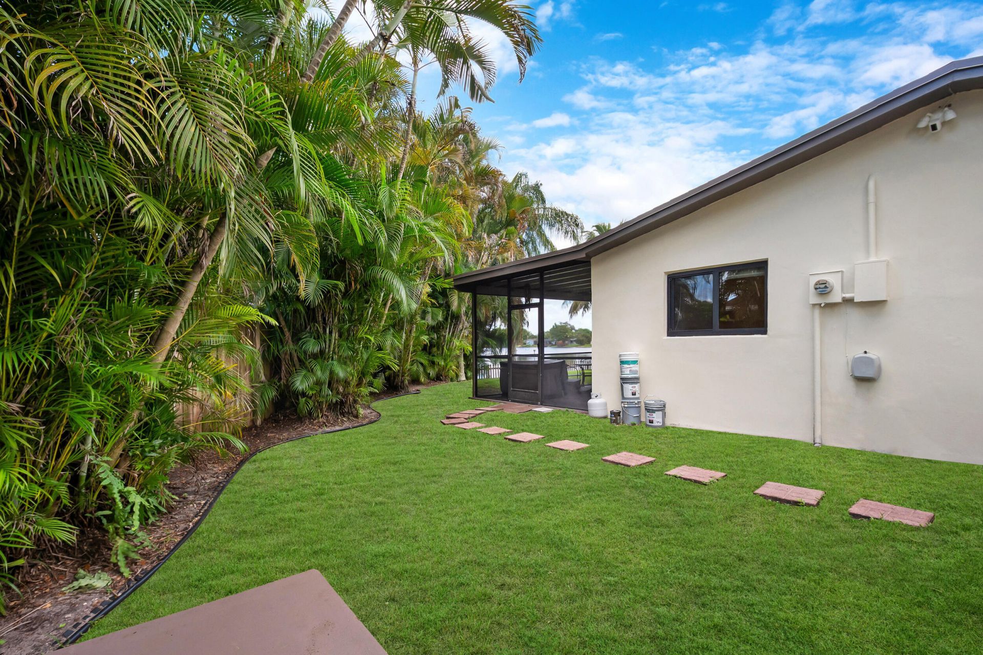 510 NW 93rd Terrace, Pembroke Pines, FL 33024 Photo