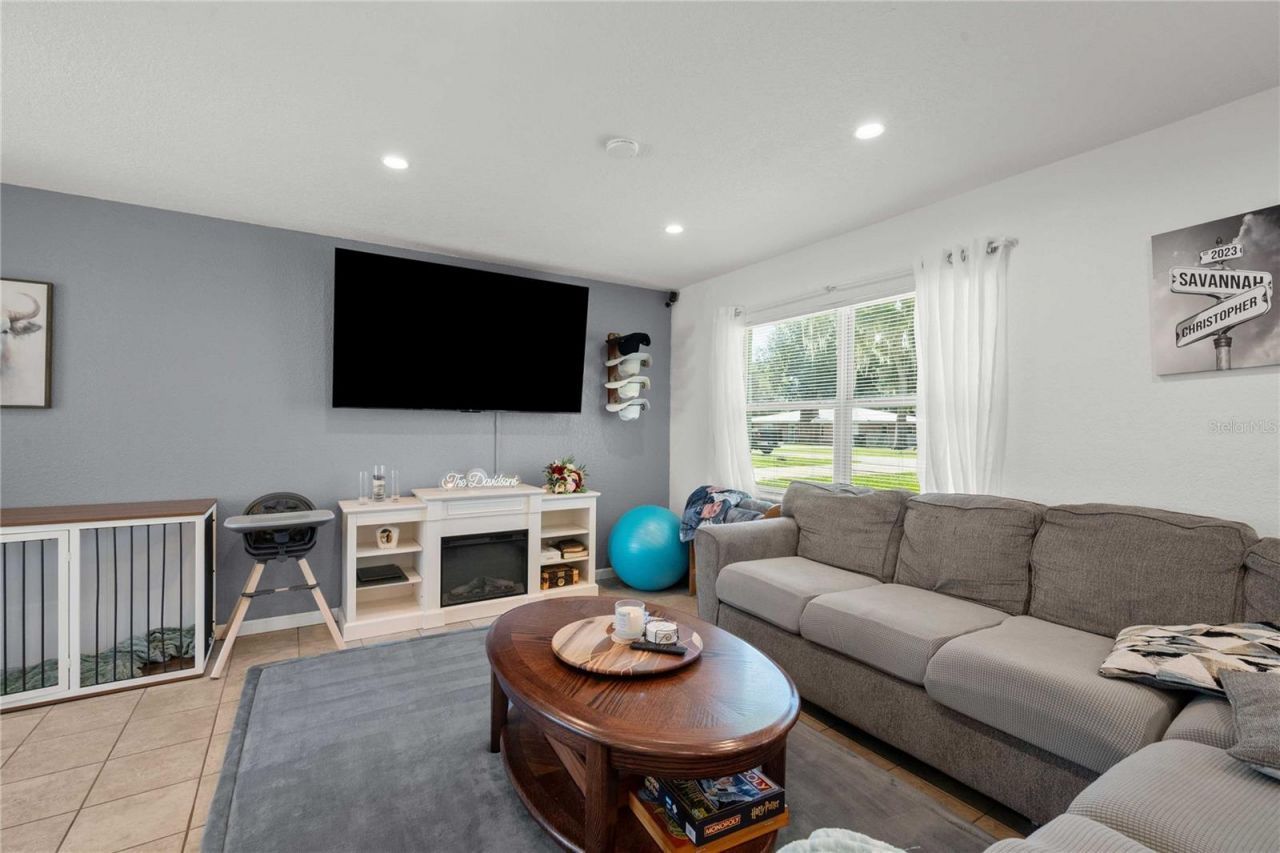 1056 Cr 463 , Lake Panasoffkee, FL 33538 Photo